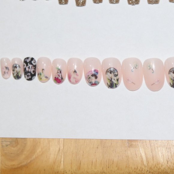 Geisha girls- press on nail set - Picture 6 of 7